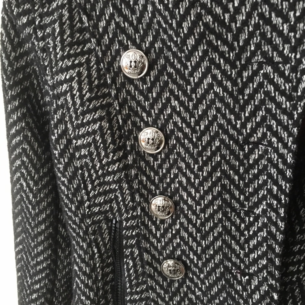 Coat - Picture 5 of 5